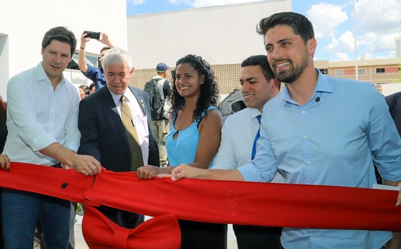 Escola do Futuro de Valparaíso recebe biodigestor autônomo doado pela Embaixada de Israel.