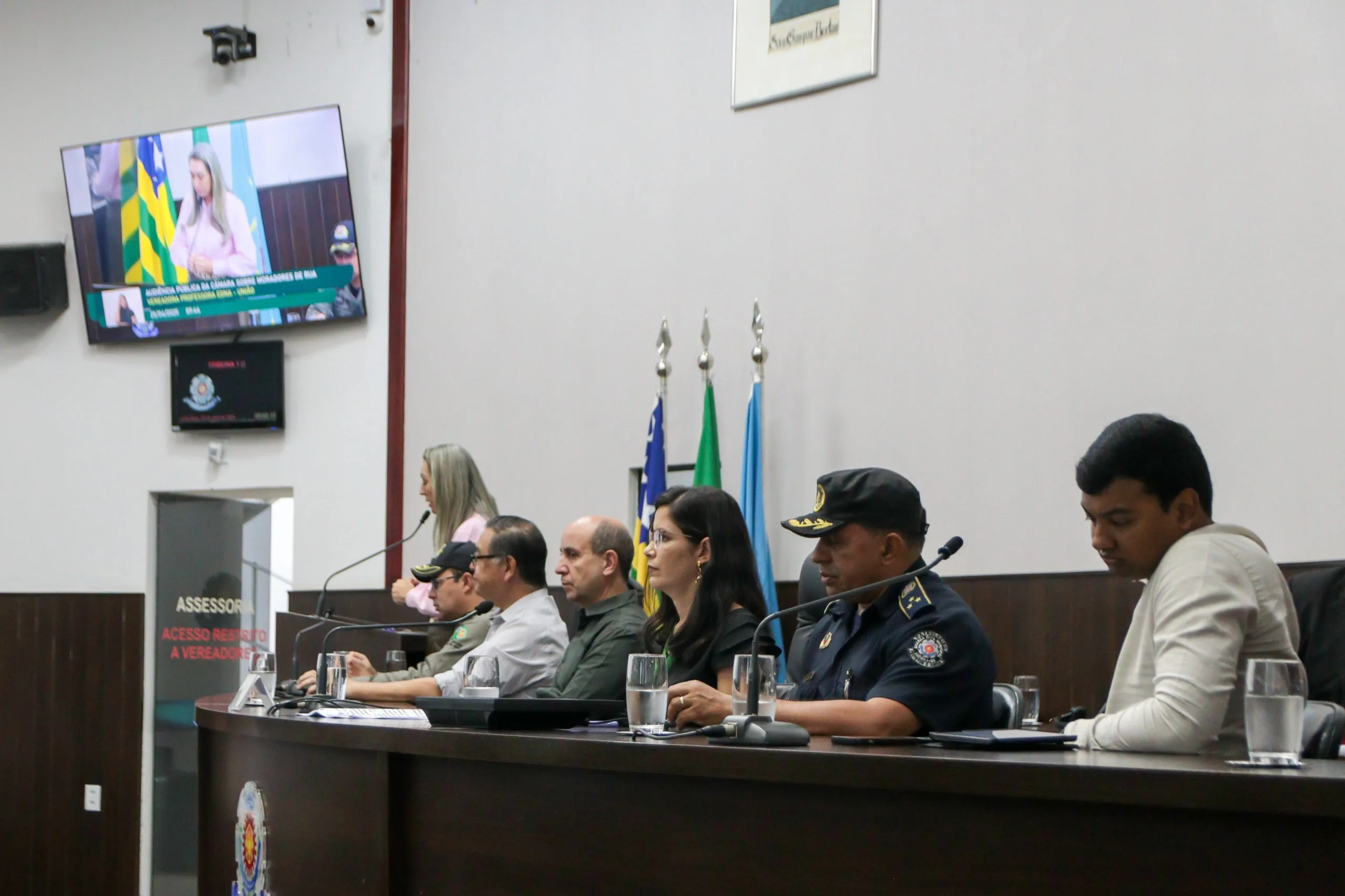 A Câmara Municipal de Luziânia sediou, na manhã desta sexta-feira (25), mais uma audiência pública para debater sobre o aumento das pessoas em vulnerabilidade nas ruas do município.